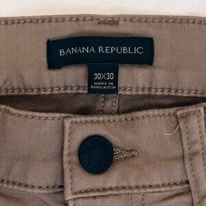 Banana Republic Men’s 5-Pocket Slim Chino Pants – Khaki Tan, Size 30x30